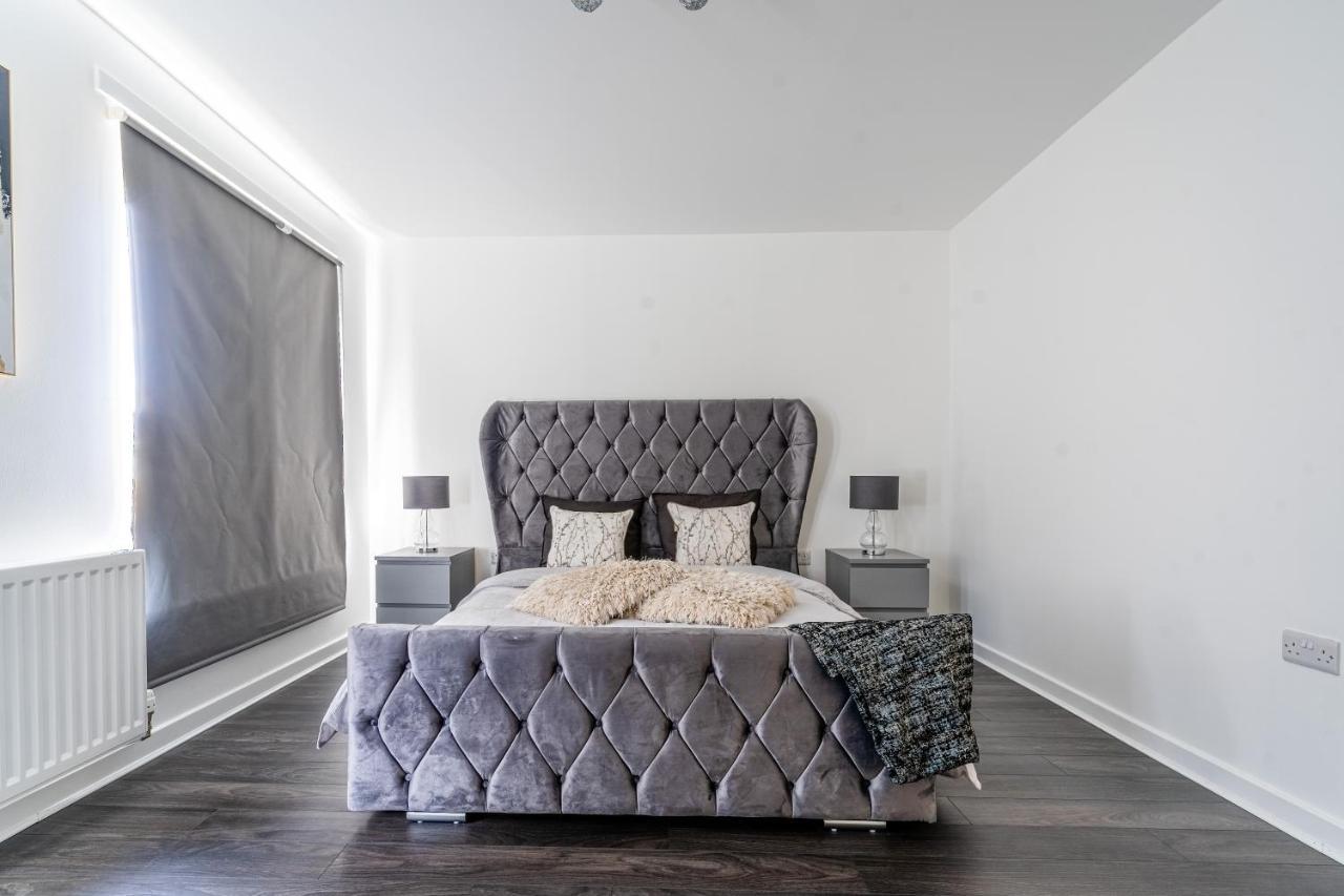 Spacious 3 Bedroom House In Glasgow City With Private Parking & Garden Экстерьер фото